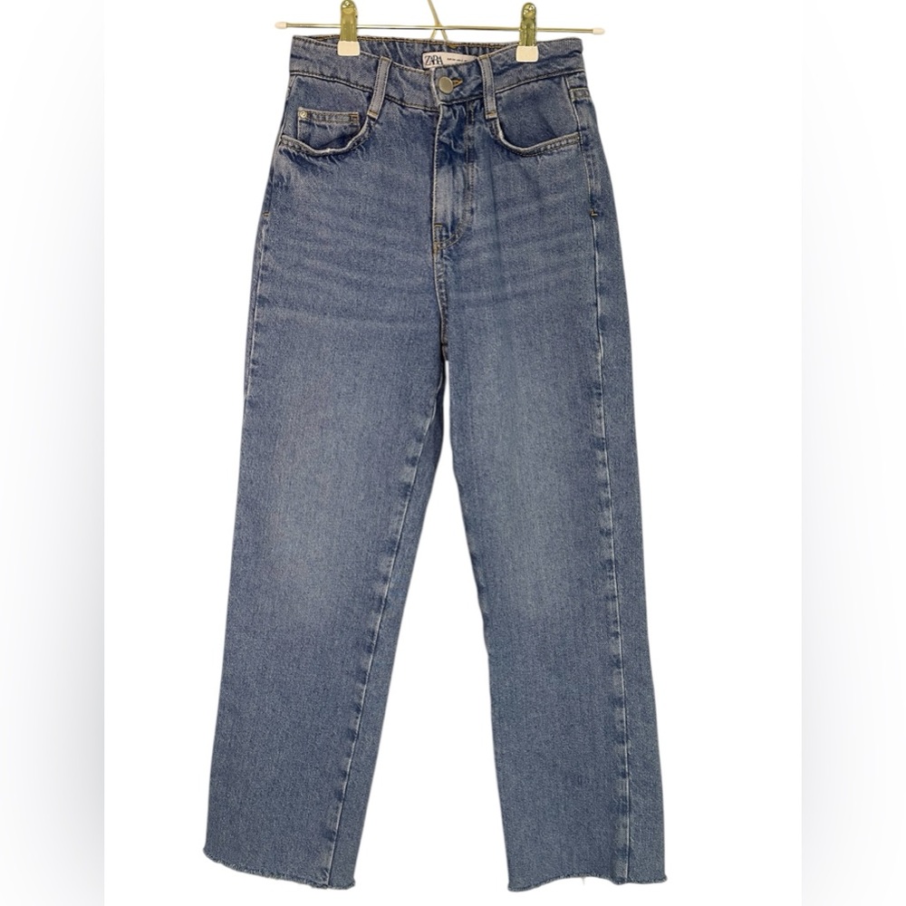 ZARA HR straight blue jeans